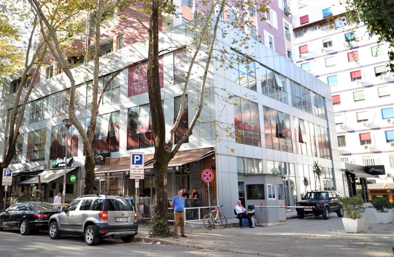 Haris Apartment Tirana No.3 Exterior photo